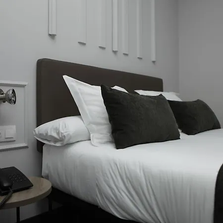 Lux Santiago Hotel 3*